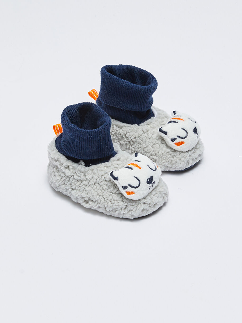 Gri Nakışlı Çoraplı Erkek Bebek Yürüme Öncesi Ayakkabı