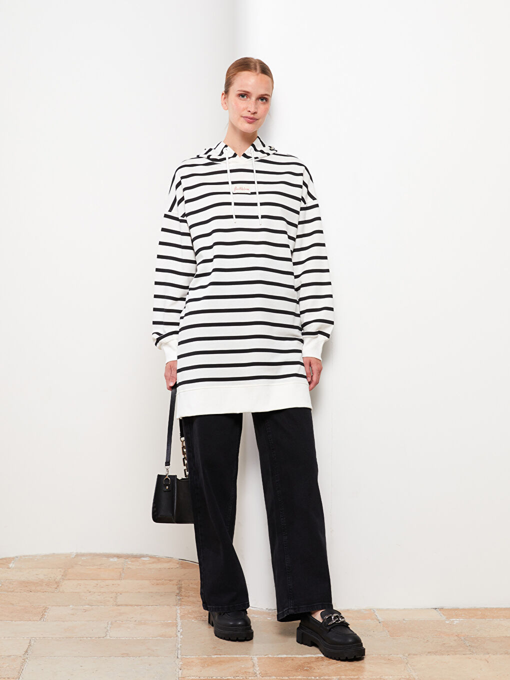 Siyah Kapüşonlu Çizgili Uzun Kollu Oversize Kadın Sweatshirt Tunik