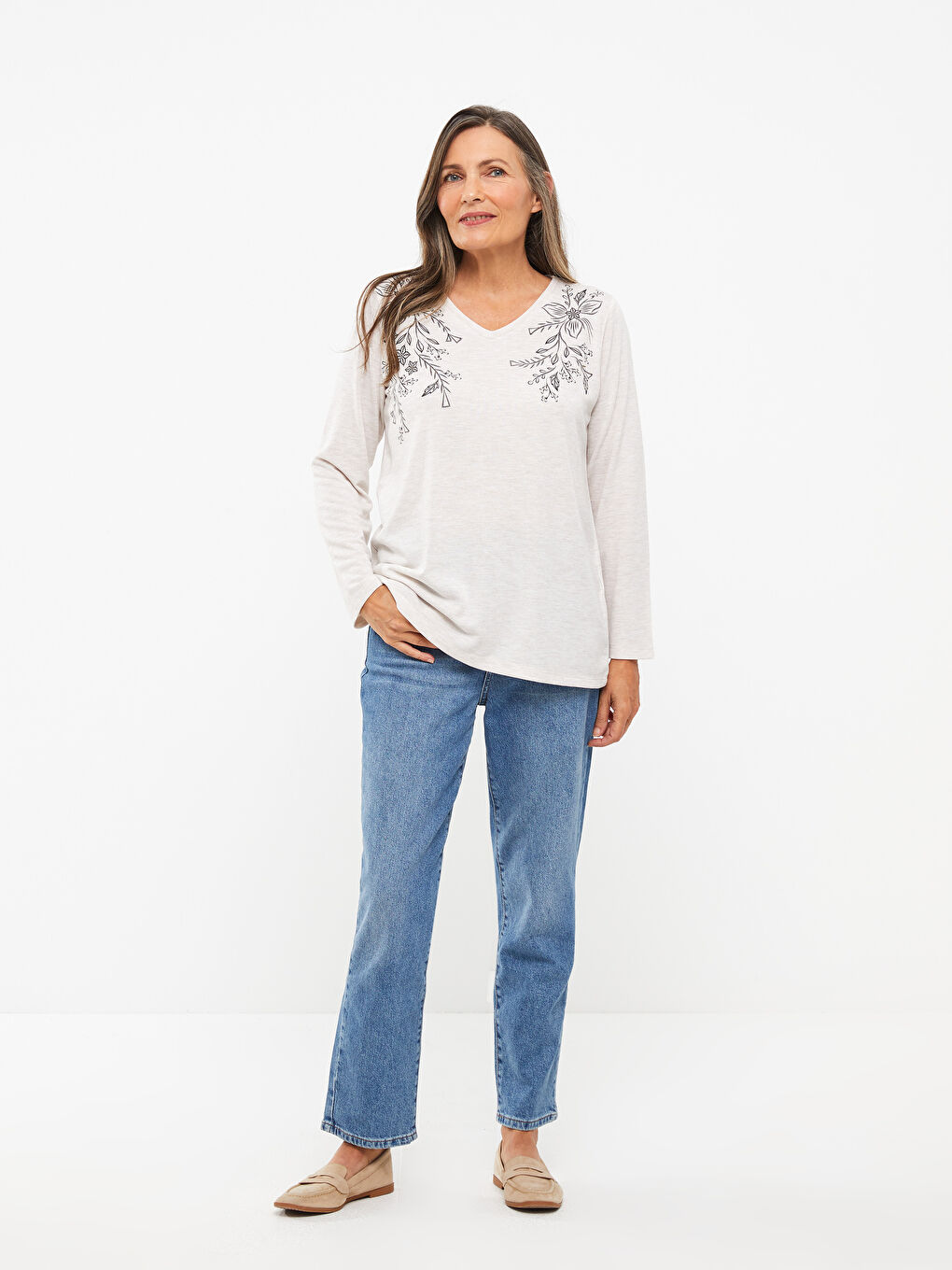 V-Neck Printed Long Sleeve Women's T-Shirt-2