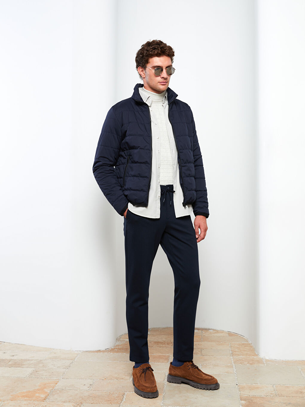 Lacivert Standart Kalıp Dik Yaka Erkek Şişme Mont-1