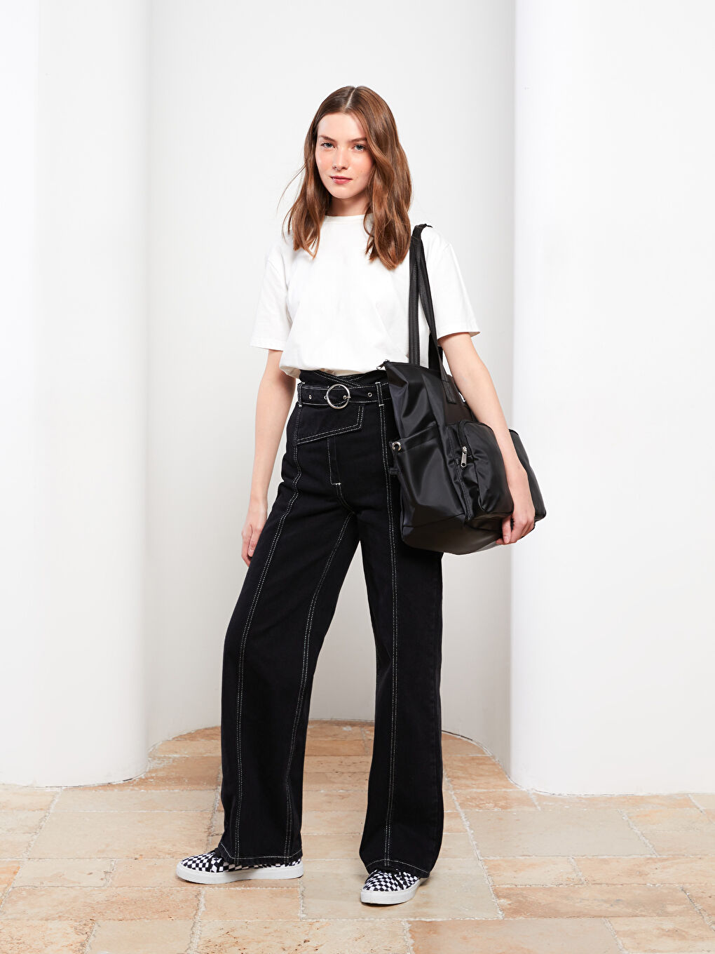 Siyah Deri Görünümlü Kadın Spor Çantası-2