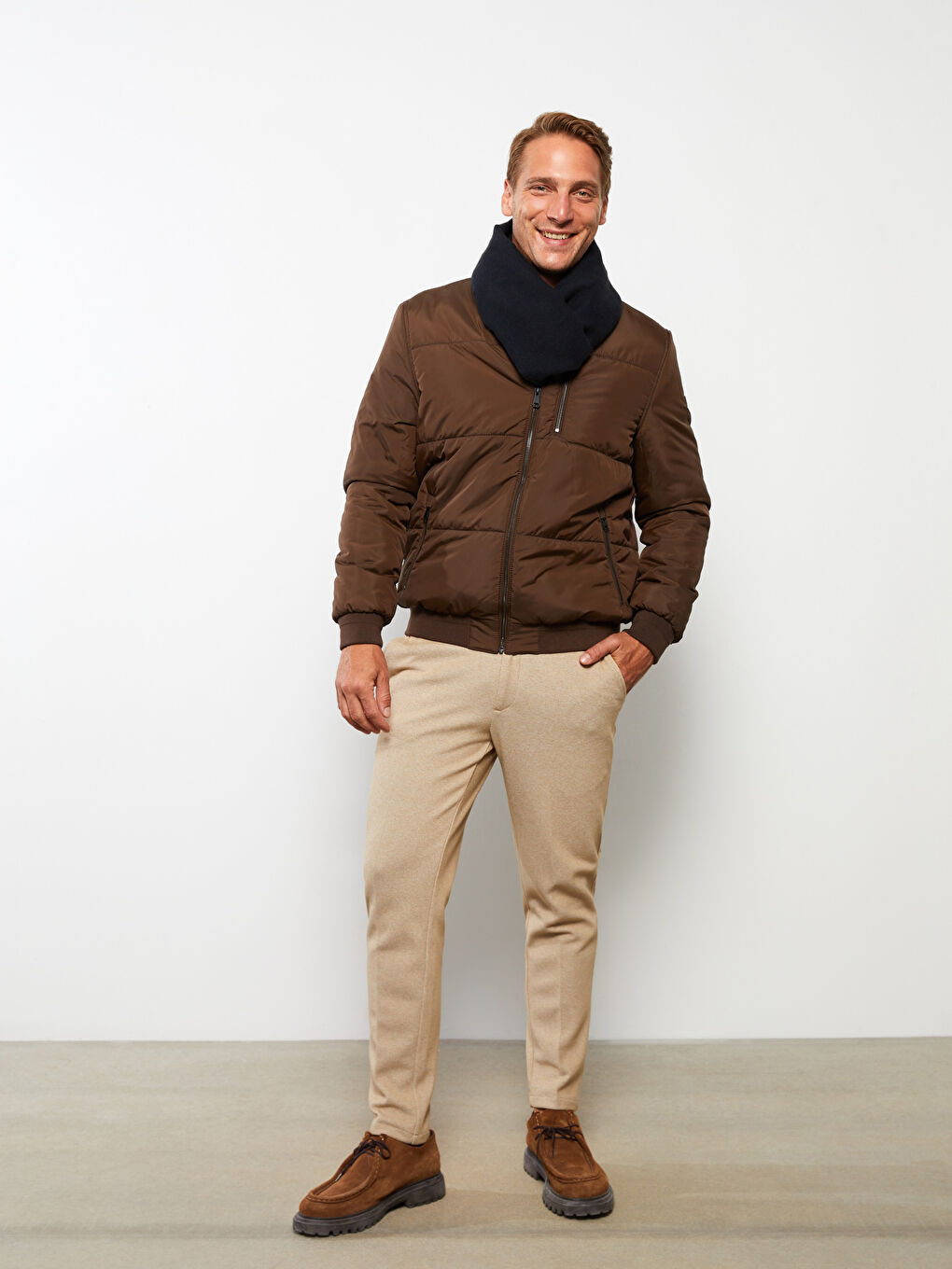 Lacivert Kısa Püsküllü Erkek Atkı-1