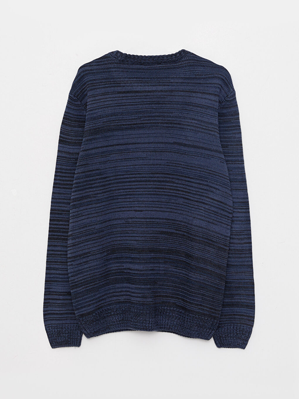 بلوز یه‌خه‌ خڕ قۆڵ درێژ نەخشدار بۆ پیاوان تریکۆ-6