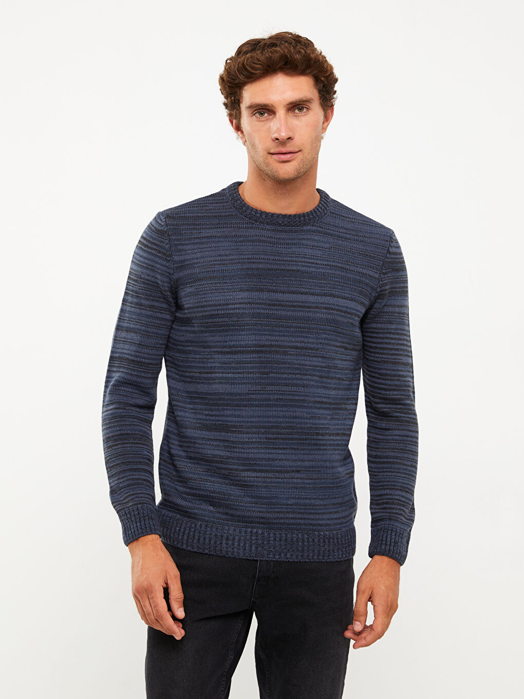 بلوز یه‌خه‌ خڕ قۆڵ درێژ نەخشدار بۆ پیاوان تریکۆ-2