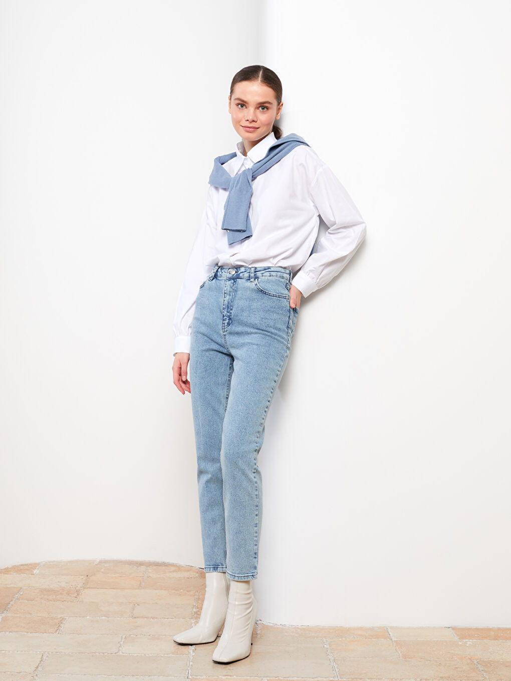 LCW Modest Açık İndigo Rodeo Kadın Mom Fit Düz Jean Pantolon - 1