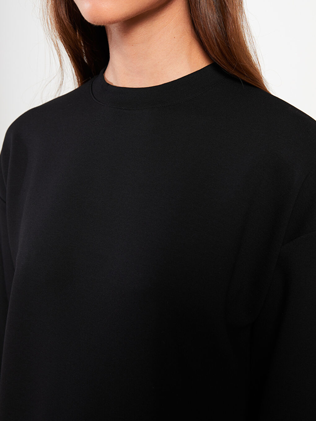 Siyah Bisiklet Yaka Düz Uzun Kollu Oversize Kadın Tunik-2