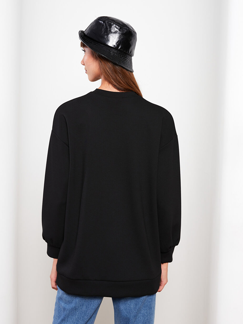 Siyah Bisiklet Yaka Düz Uzun Kollu Oversize Kadın Tunik-3