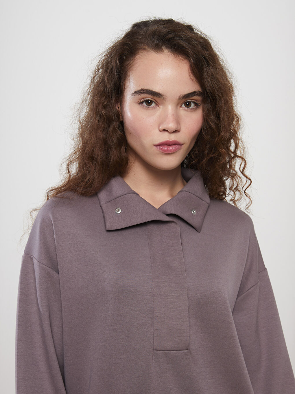 Mor Dik Yaka Düz Uzun Kollu Oversize Kadın Tunik