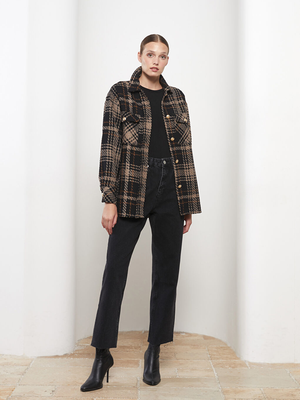 Siyah Önden Düğme Kapamalı Ekose Uzun Kollu Kadın Tüvit Gömlek Ceket-2