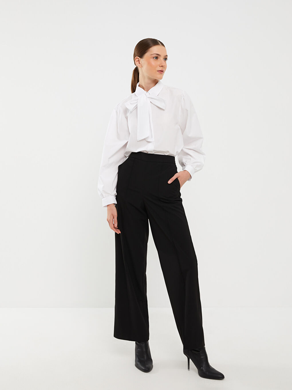 Siyah Kadın Rahat Kalıp Düz Pantolon-1