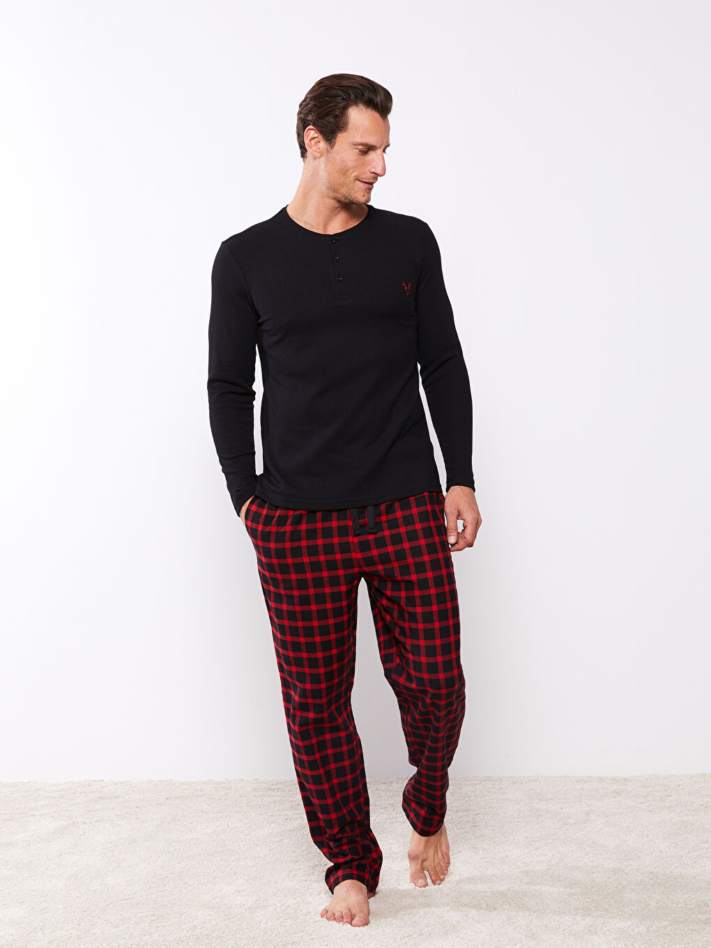 LC WAIKIKI Regular Fit Plaid Men's Pyjama Set -W2FQ66Z8-RQN