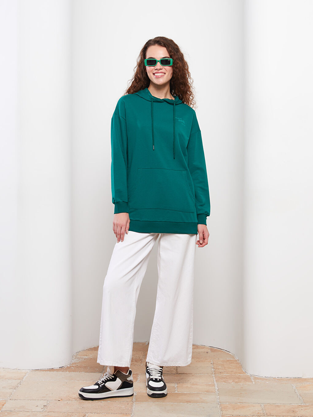 Yeşil Kapüşonlu Baskılı Uzun Kollu Kadın Sweatshirt Tunik-2