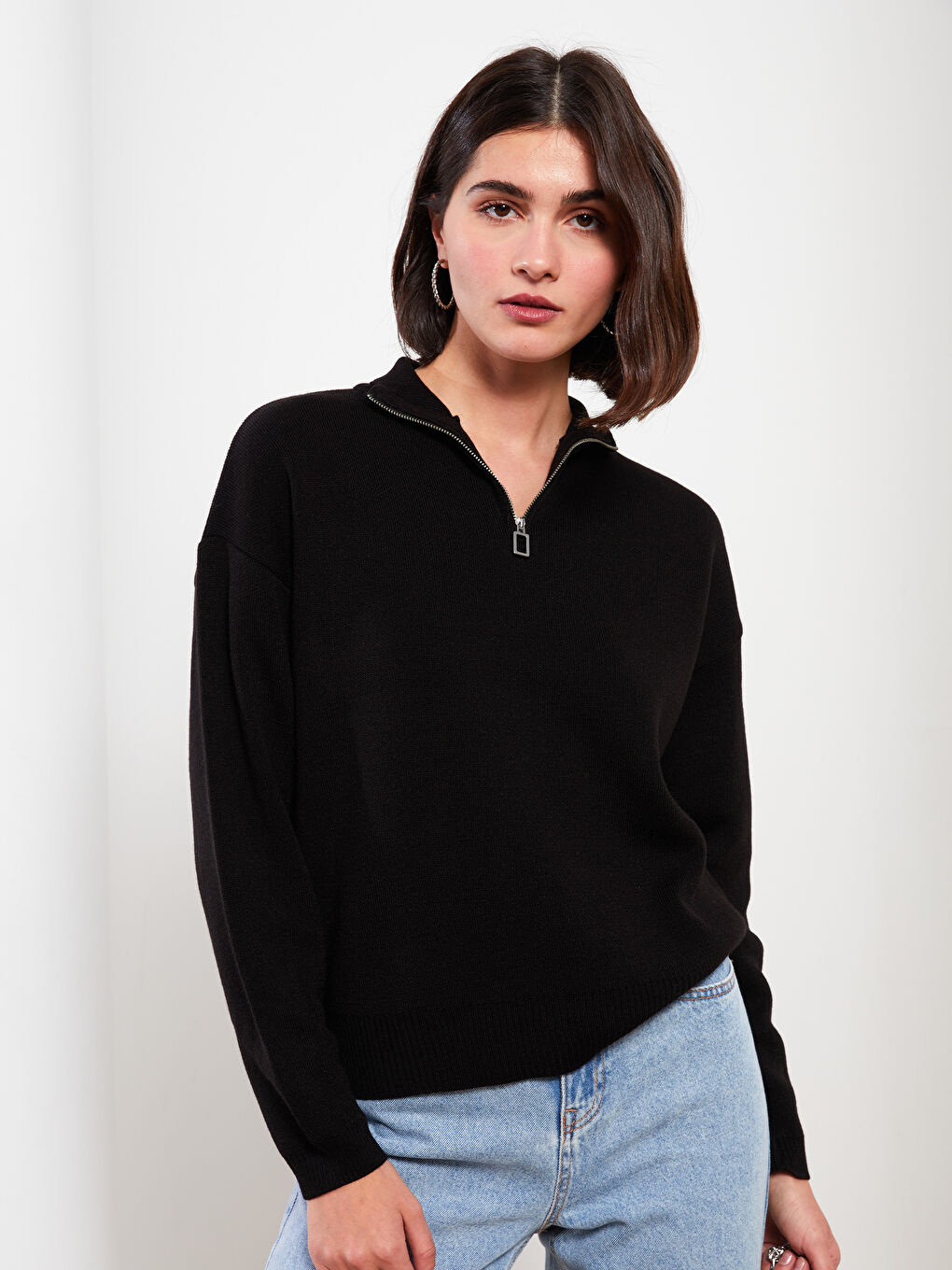 Siyah Dik Yaka Kadın Triko Kazak-2