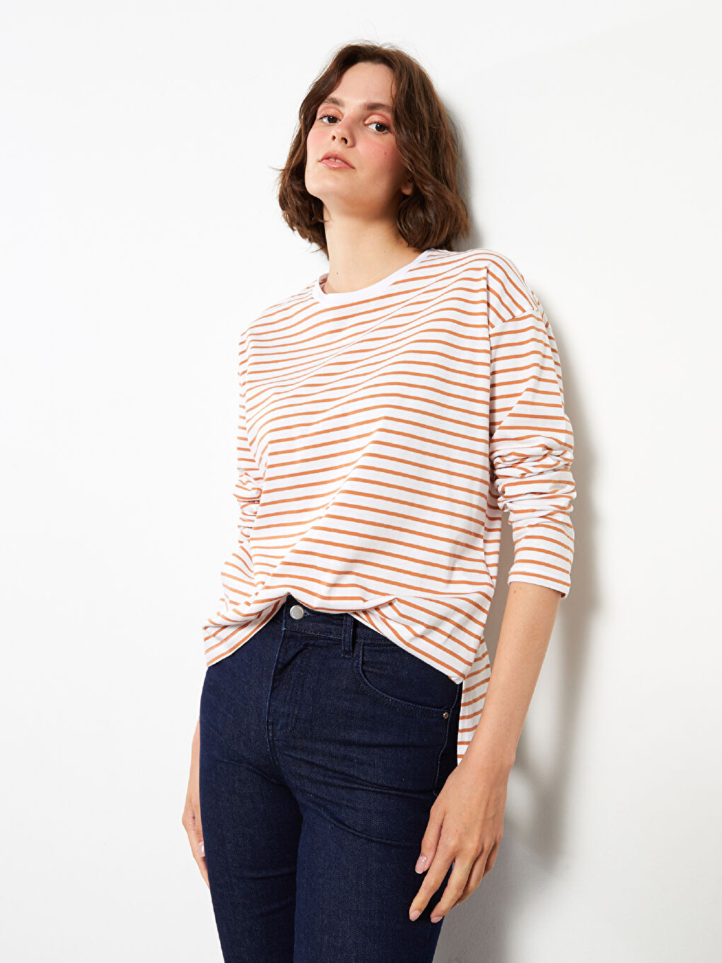 Ekru Bisiklet Yaka Çizgili Uzun Kollu Pamuklu Kadın Tişört