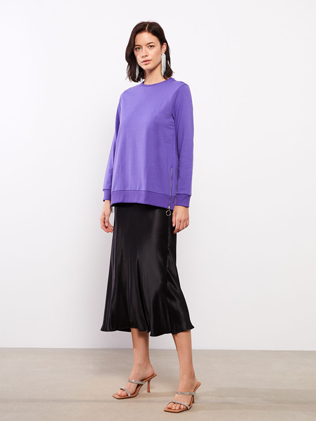 LCWAIKIKI Basic Crew Neck Plain Long Sleeve Women's Sweatshirt -W2FR91Z8-H3C