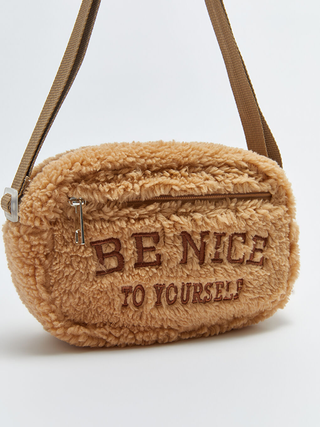 Kahverengi Nakışlı Pelüş Kız Çocuk Çapraz Çanta-5