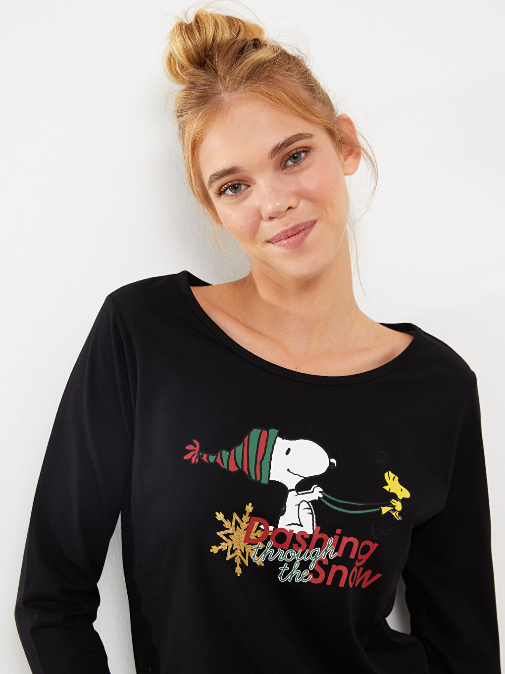 Kırmızı Bisiklet Yaka Snoopy Baskılı Uzun Kollu Kadın Pamuklu Pijama Takımı-5