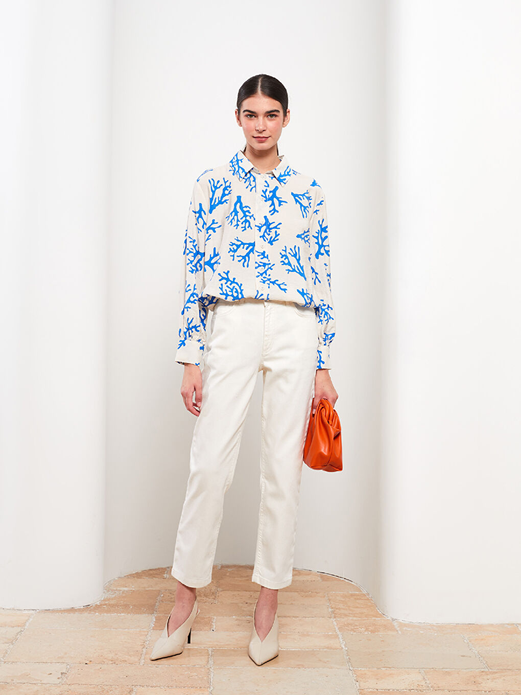 Slim Fit Straight Pocket Detailed Gabardine Women's Trousers