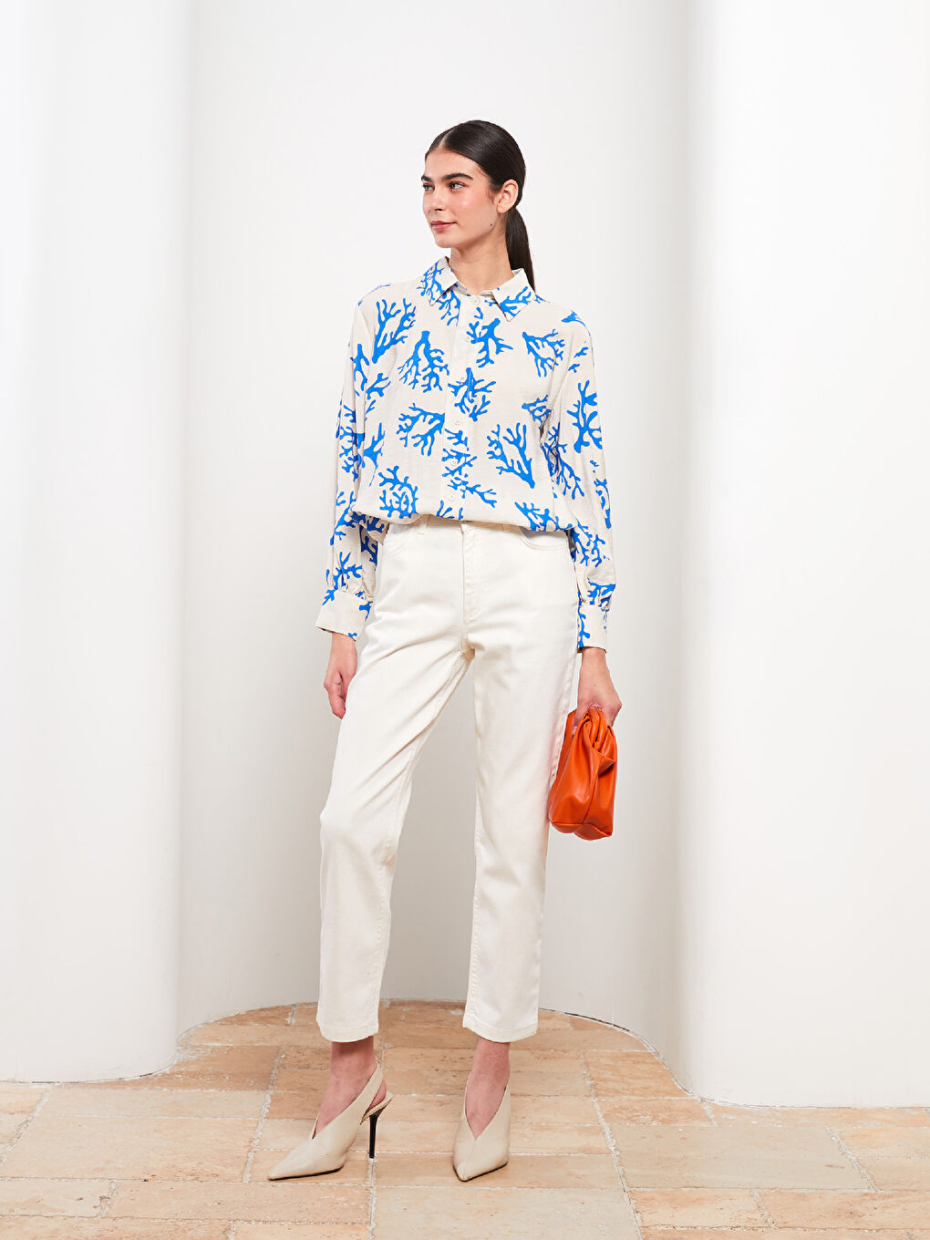 Slim Fit Straight Pocket Detailed Gabardine Women's Trousers-1