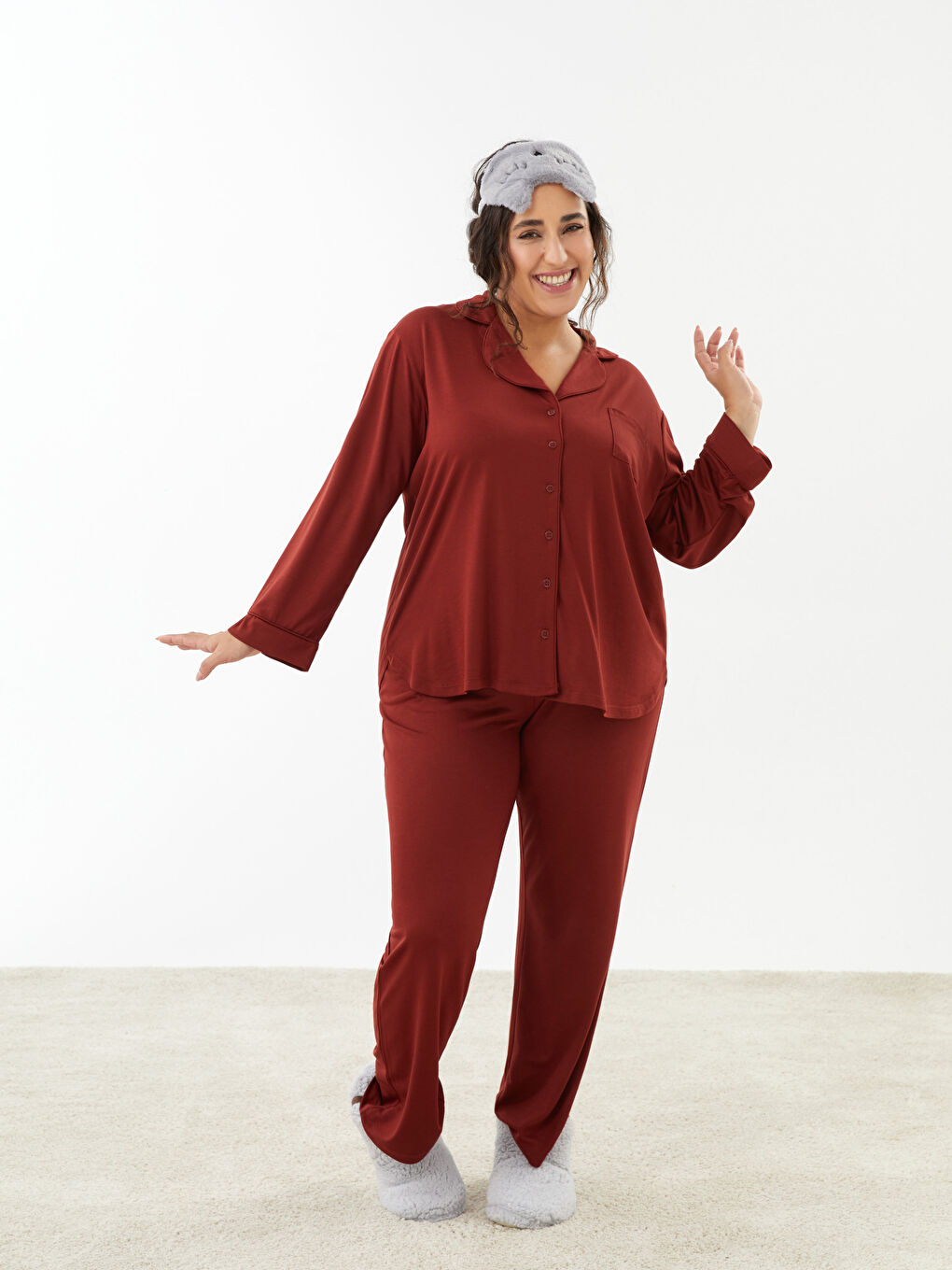 LC Waikiki Plus Size Shirt Neck Regular Long Sleeve Women's Pajama Set -W2FS71Z8-HDR