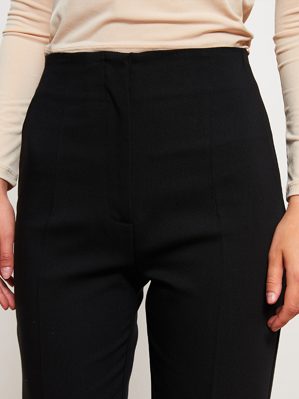 Siyah Kadın Yüksek Bel Standart Fit Düz Pantolon-2