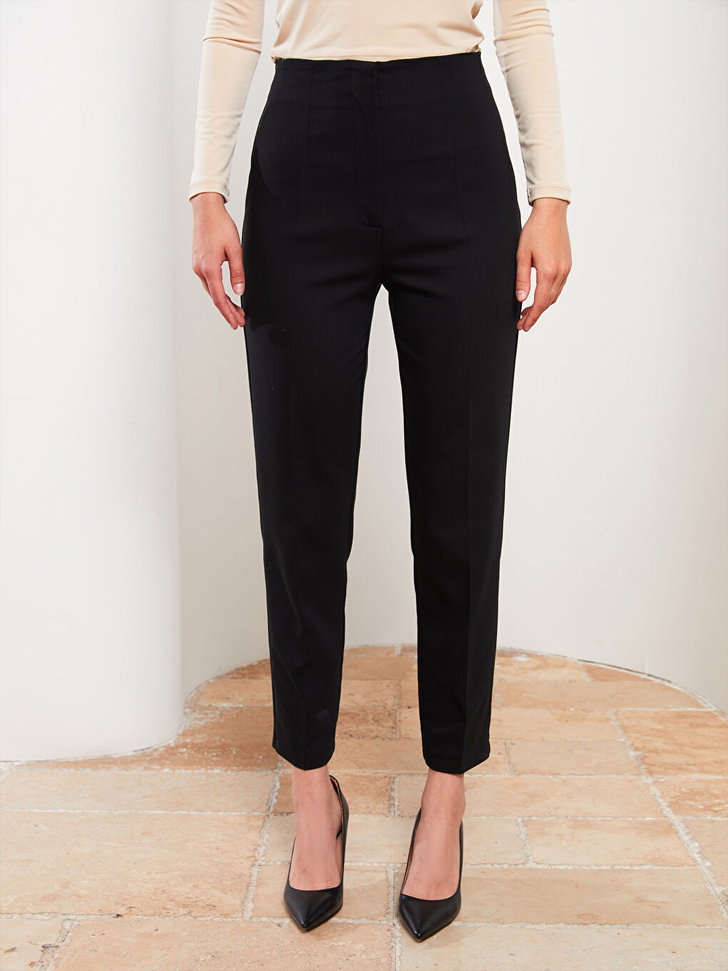 Siyah Kadın Yüksek Bel Standart Fit Düz Pantolon-3
