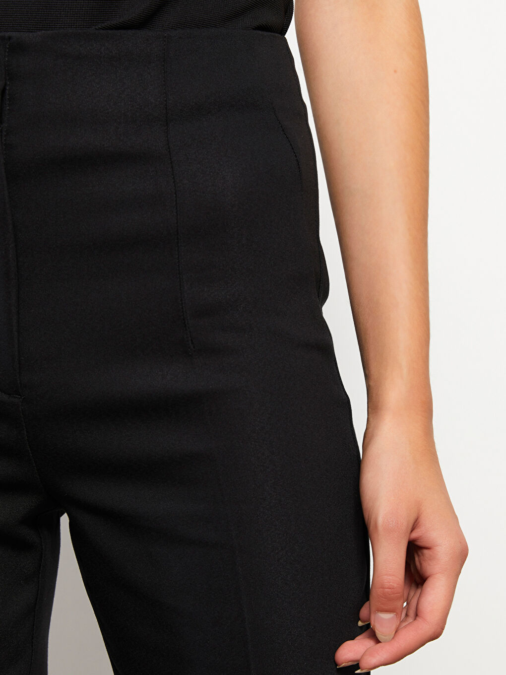 Siyah Kadın Standart Fit Düz Pantolon-3