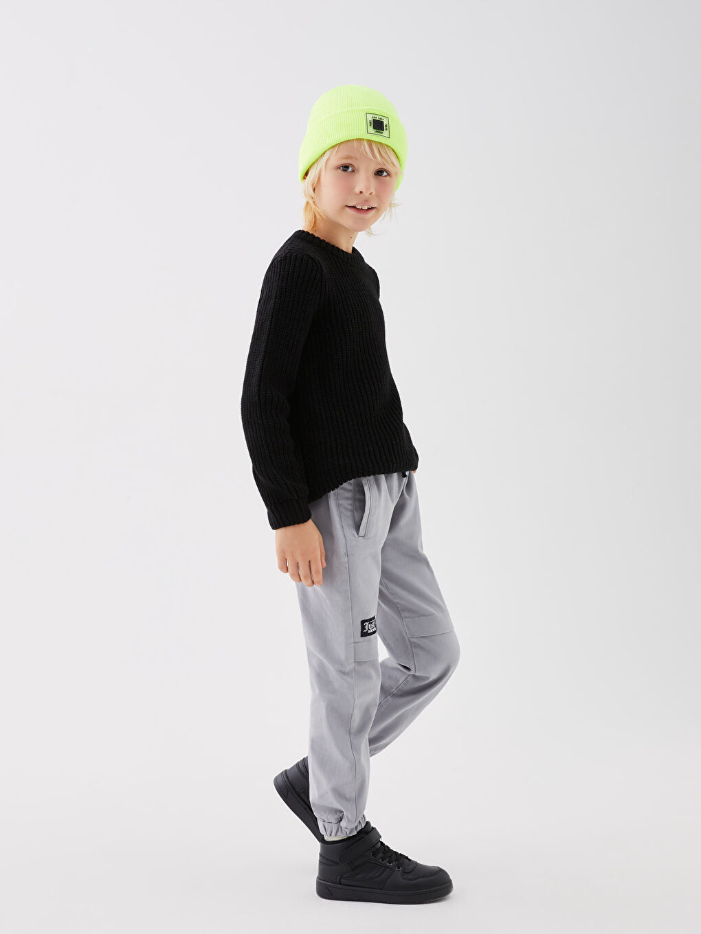 LCW Kids Gri Beli Lastikli Gabardin Erkek Çocuk Jogger Pantolon - 1