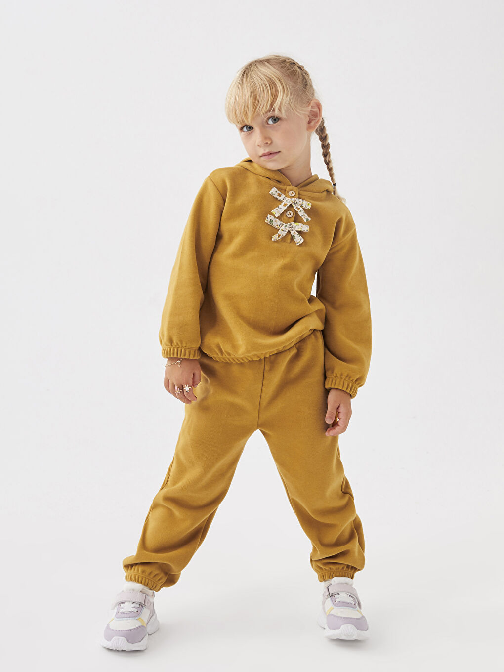 LCW baby سويتشيرت و سروال رياضي بقبّ و كم طويل بسيط للبنات الصغار - طقم ديال جوج -W2FT29Z1-GWH