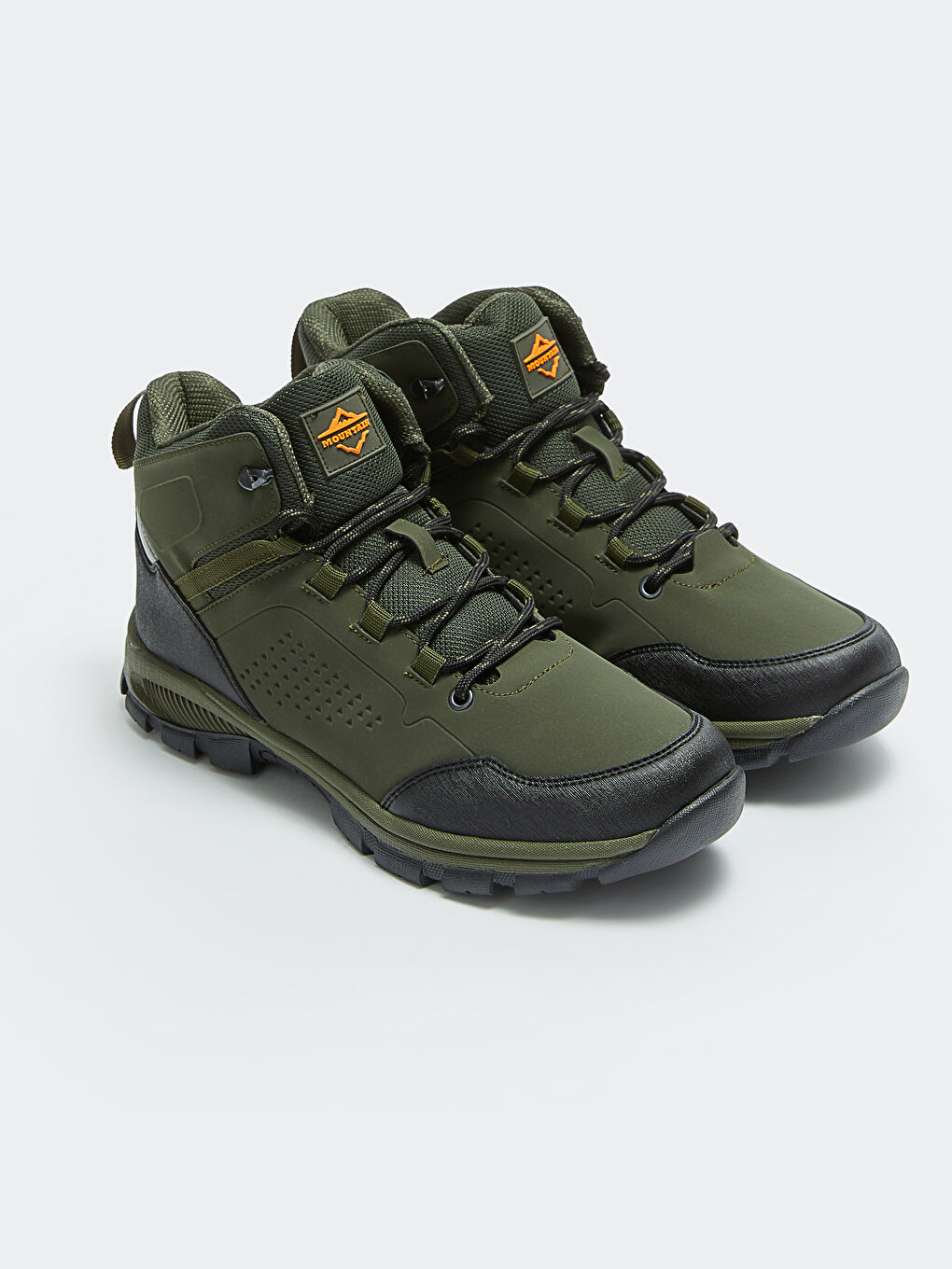 Чоловічі трекінгові чоботи на товстій підошві зі шнурівкою
