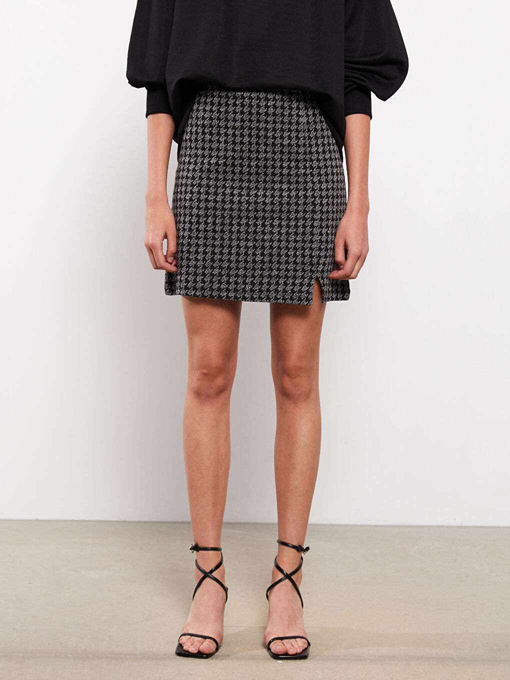 Siyah Dar Fit Desenli Kadın Kalem Etek-3