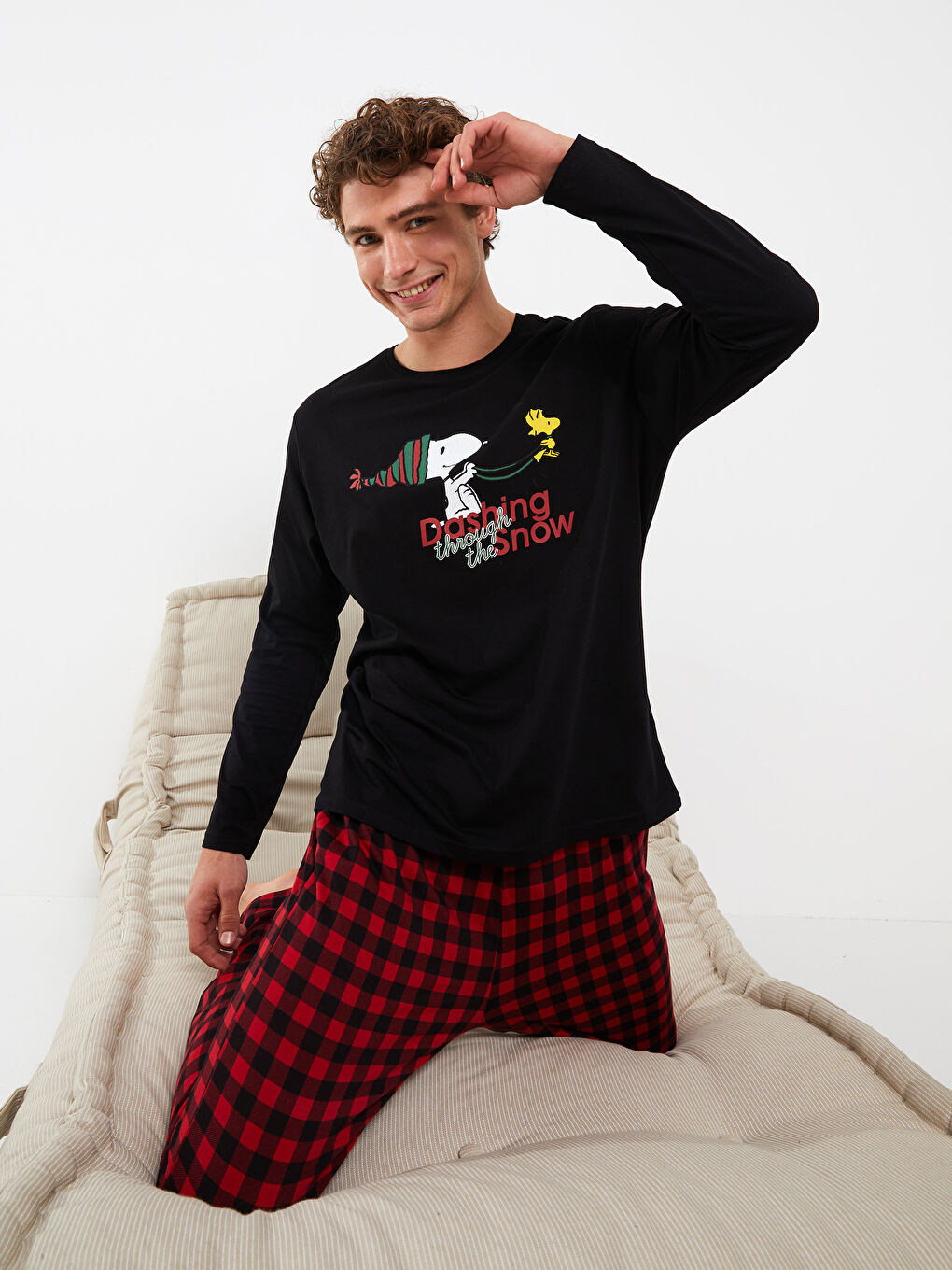 Regular Fit Snoopy Printed Men's Pyjama Set