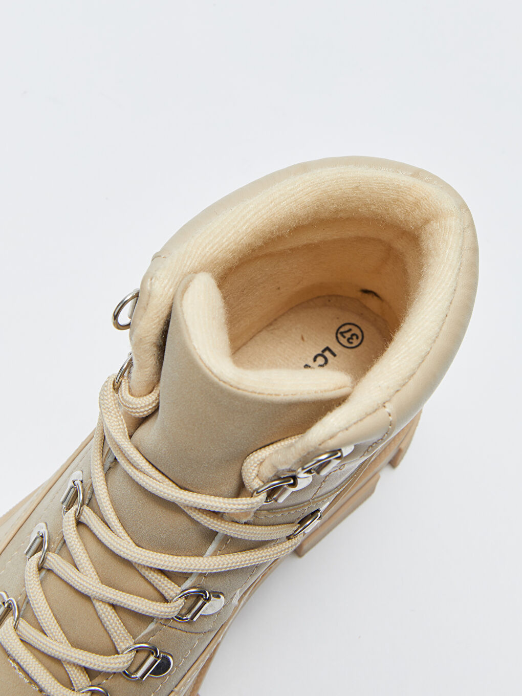 Bej Bağcıklı Deri Görünümlü Kadın Bot-5