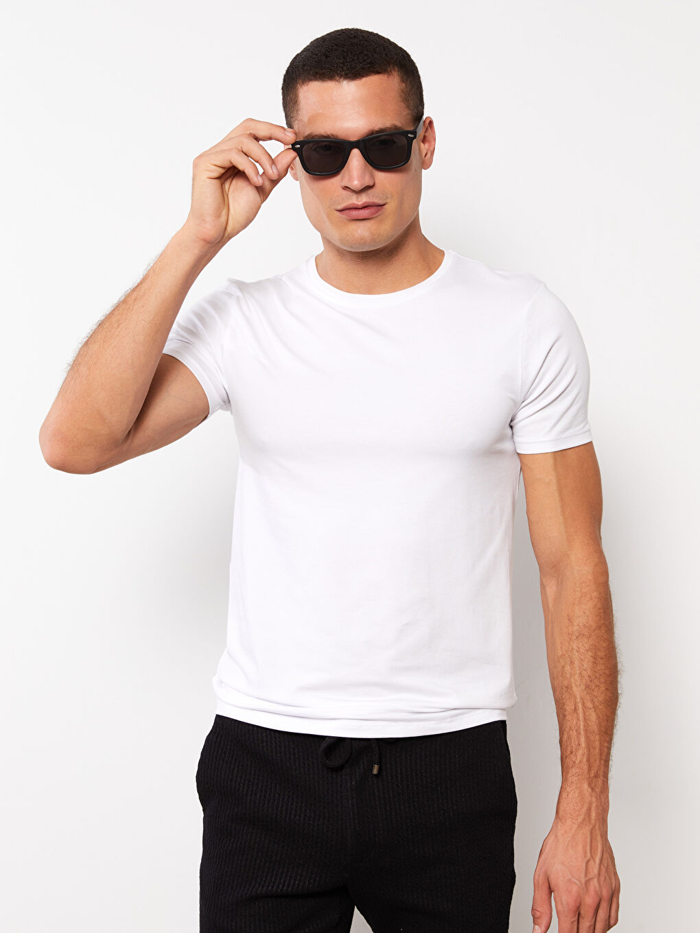 Beyaz Bisiklet Yaka Penye Erkek Tişört-2