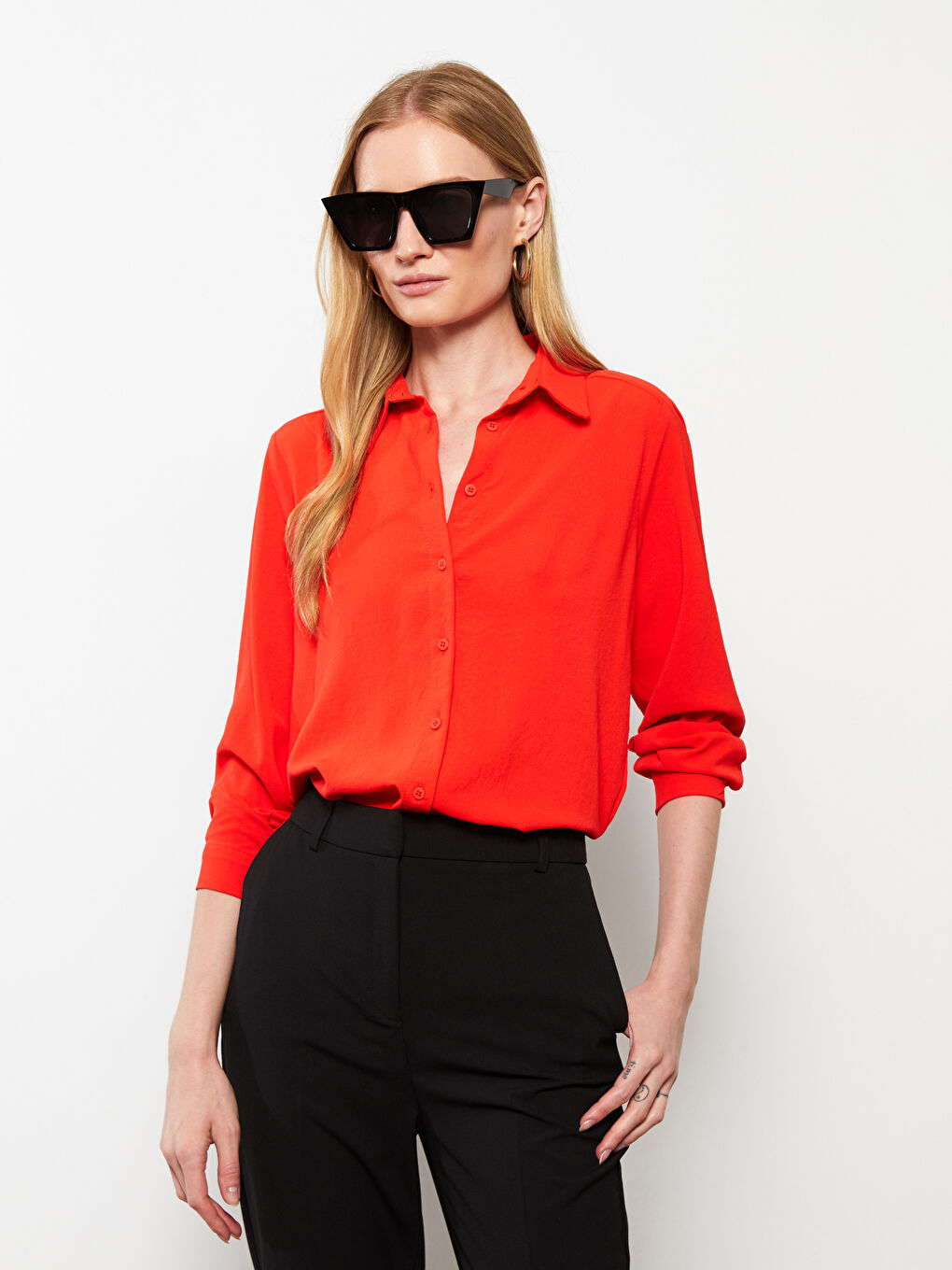 Chemise Boutonnée à Manches Longues Régulière pour Femmes-1