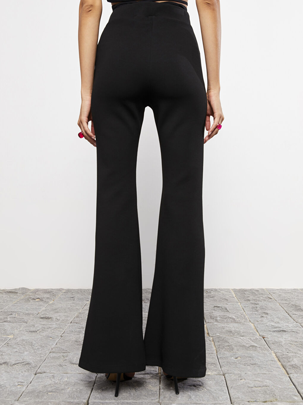 Siyah Kadın Beli Lastikli Dar Fit Düz Pantolon-4