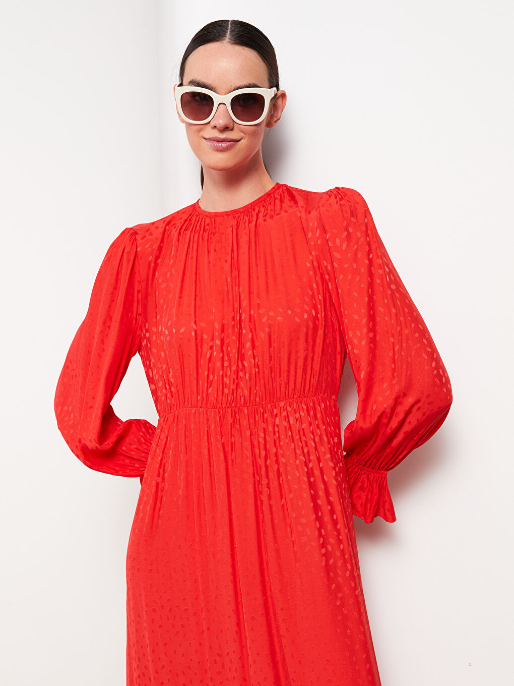 Kırmızı Bisiklet Yaka Desenli Uzun Kollu Saten Kadın Elbise-2