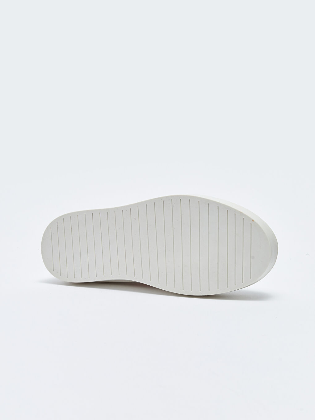 Bej Deri Görünümlü Bağcıklı Kadın Spor Ayakkabı-3