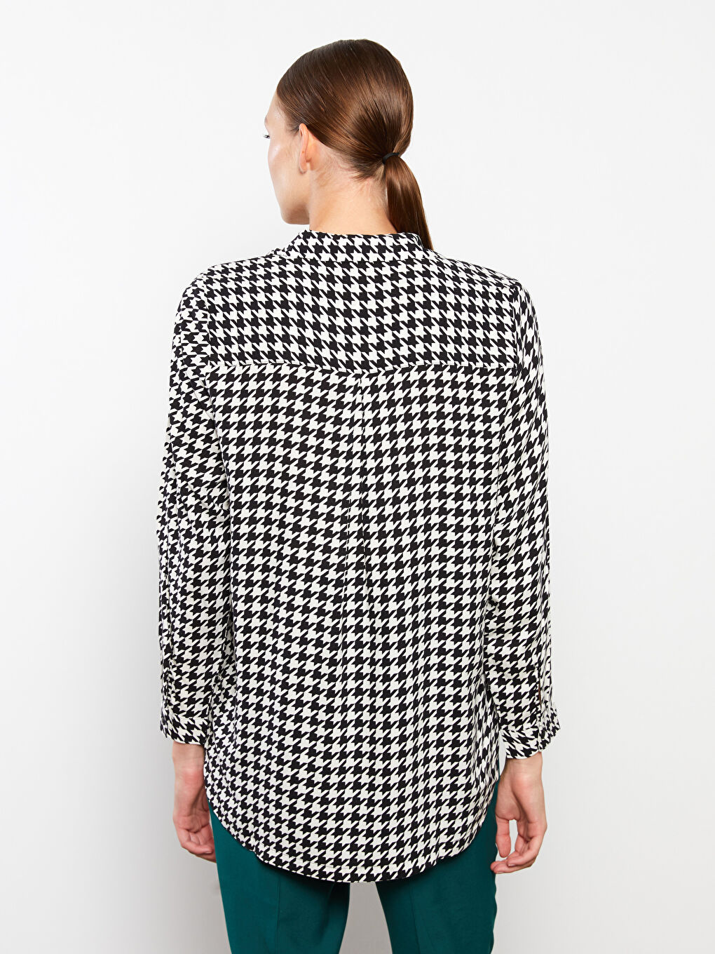 әйелдерге арналған қарға аяғы принтті ұзын жең жейде-4