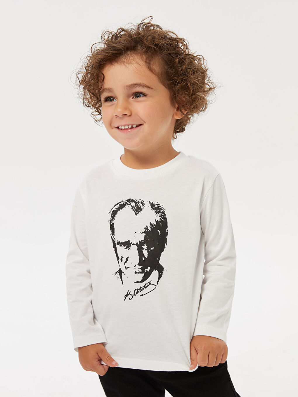 Beyaz Bisiklet Yaka Uzun Kol Atatürk Baskılı Erkek Bebek Tişört