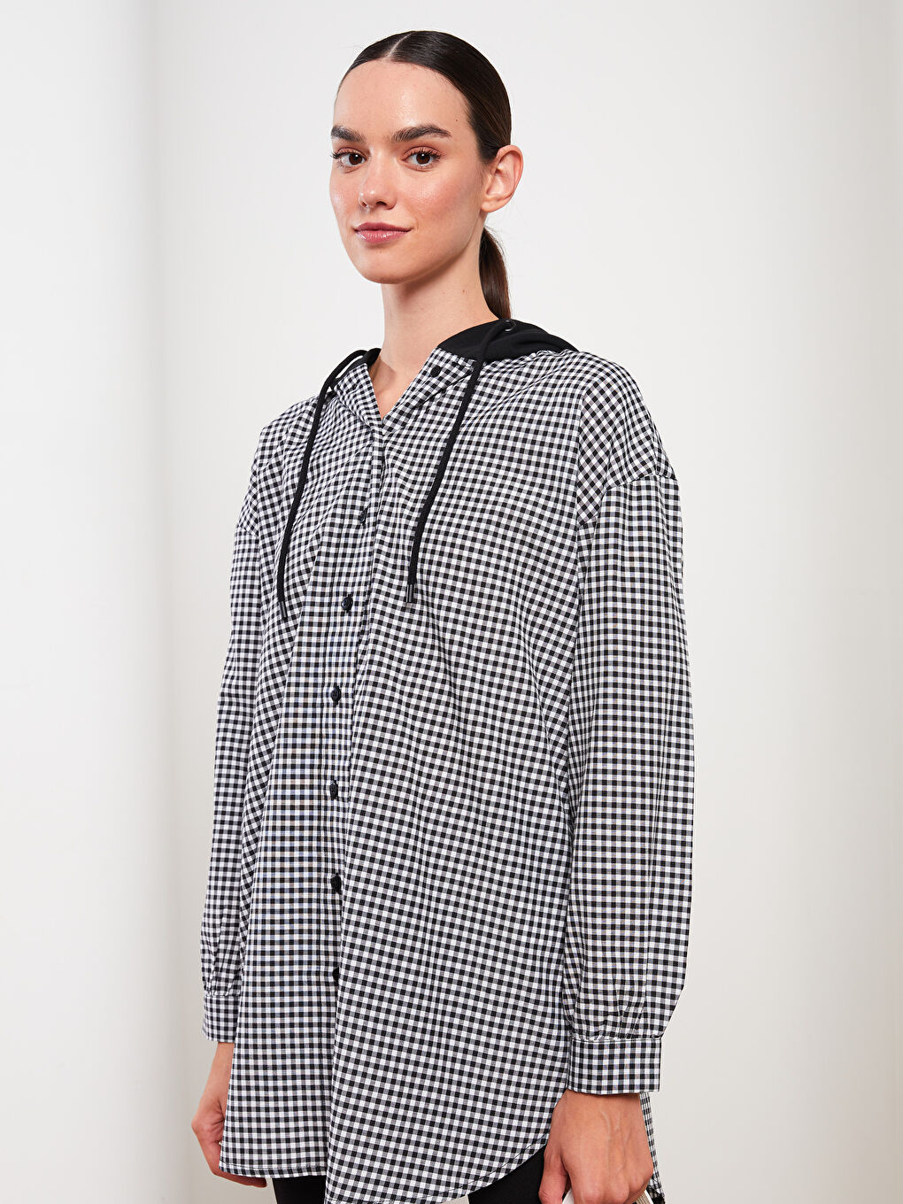 Siyah Kapüşonlu Ekose Uzun Kollu Oversize Kadın Tunik-2