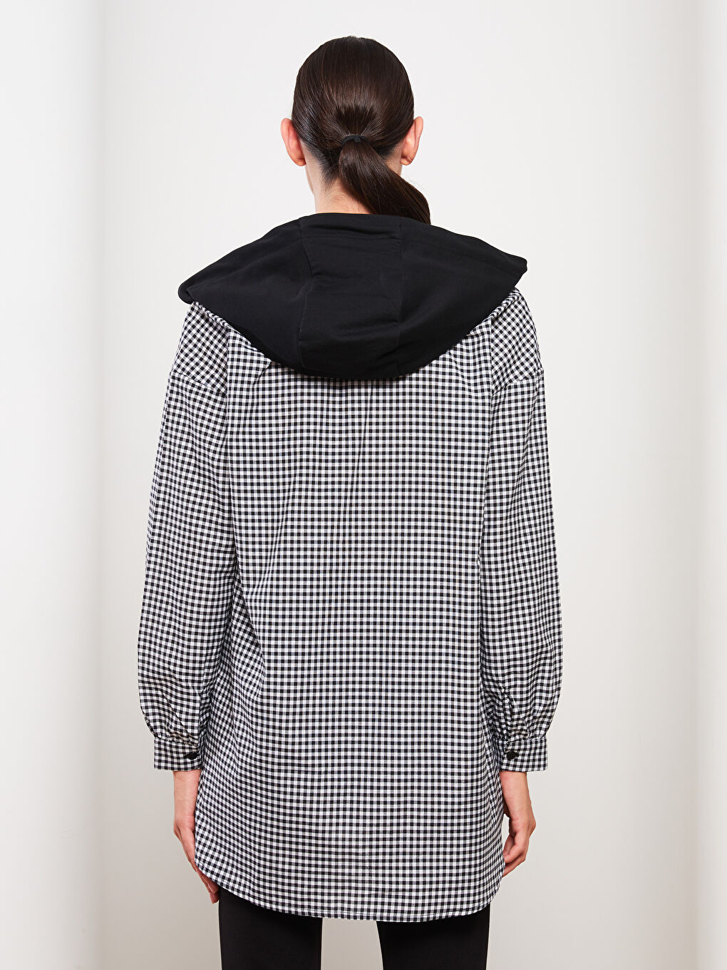 Siyah Kapüşonlu Ekose Uzun Kollu Oversize Kadın Tunik-4
