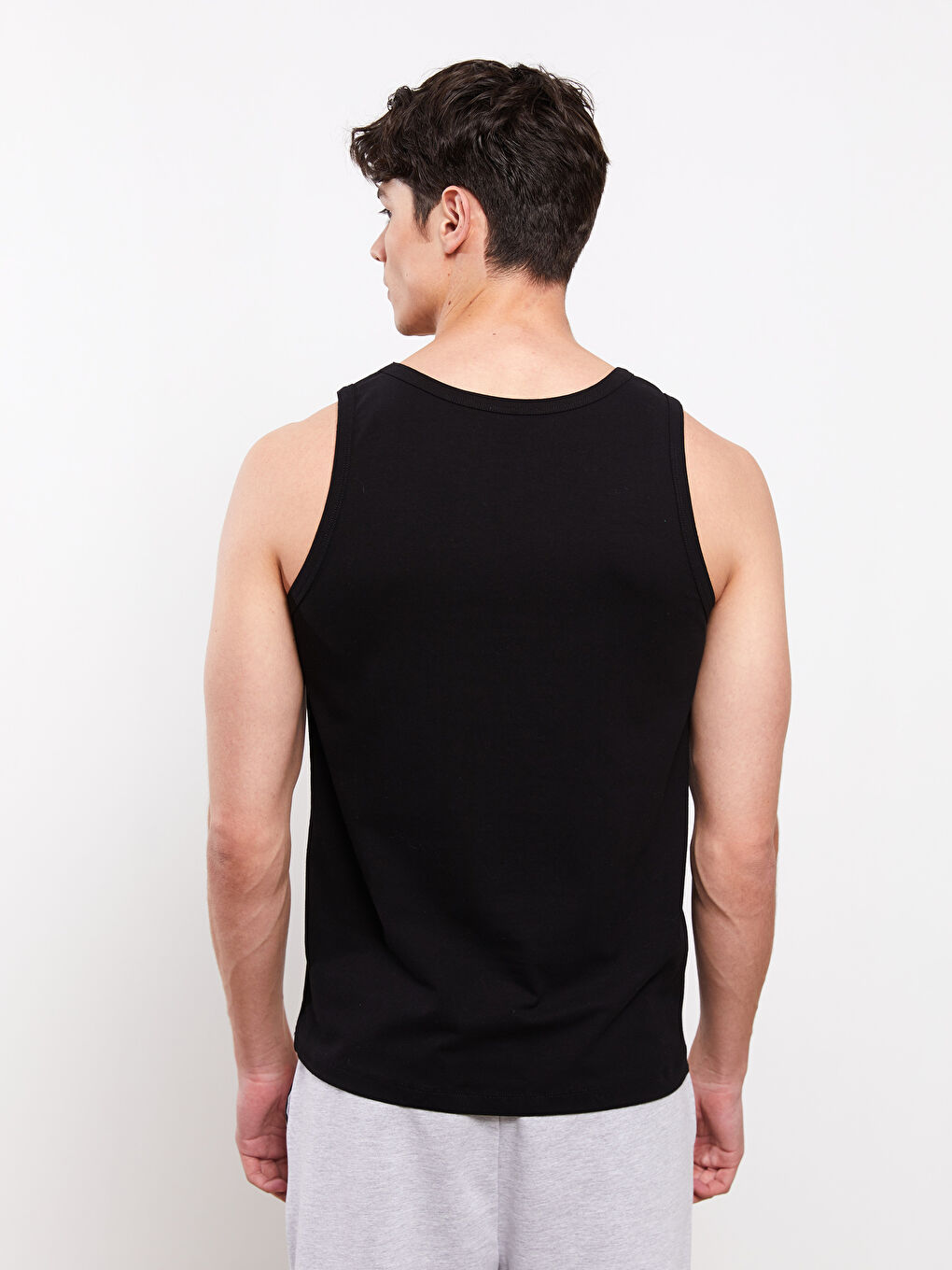 Siyah U Yaka Penye Erkek Atlet-4