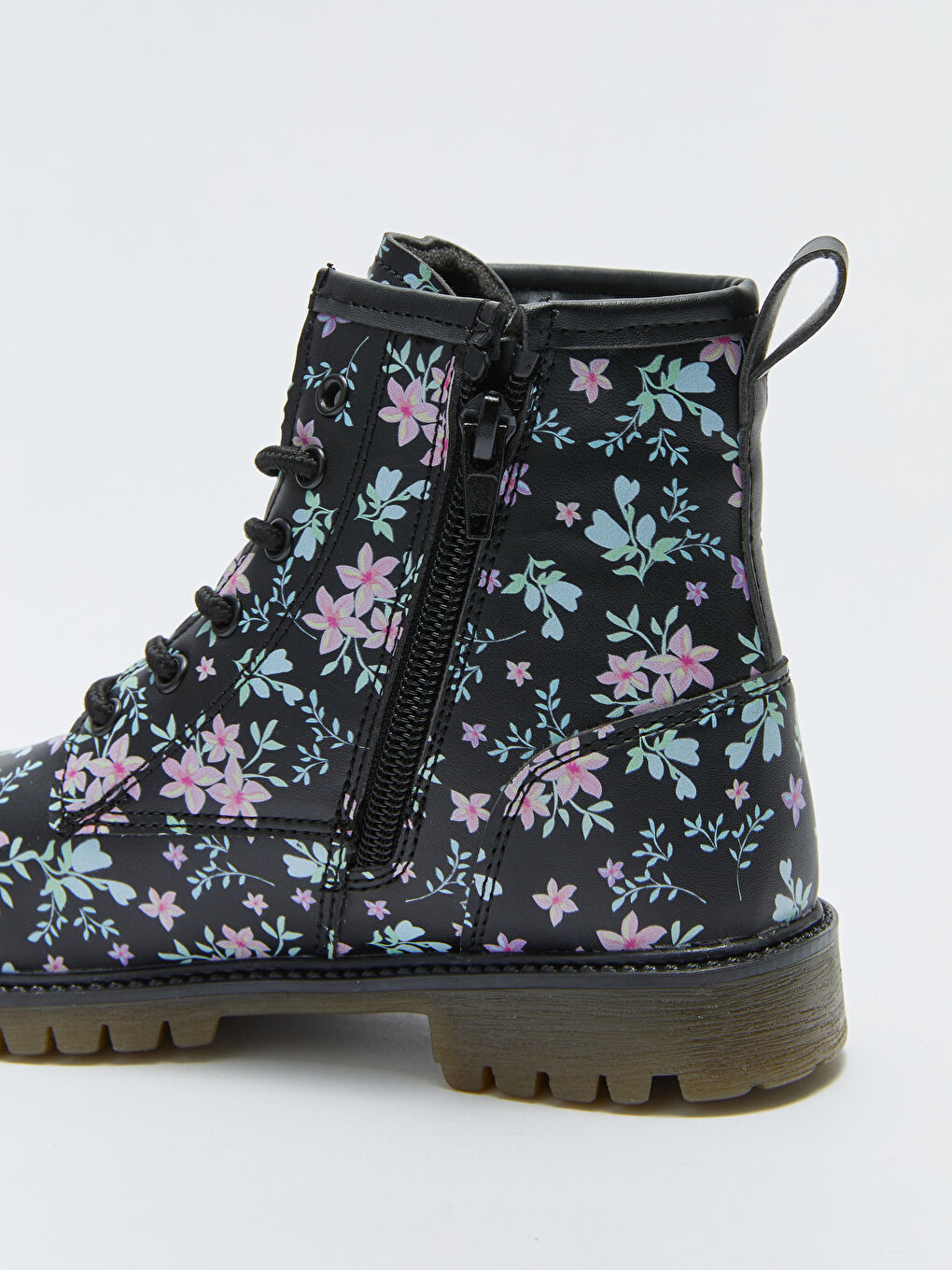 Siyah Deri Görünümlü Baskılı Bağcık ve Fermuarlı Kız Çocuk Bot-5