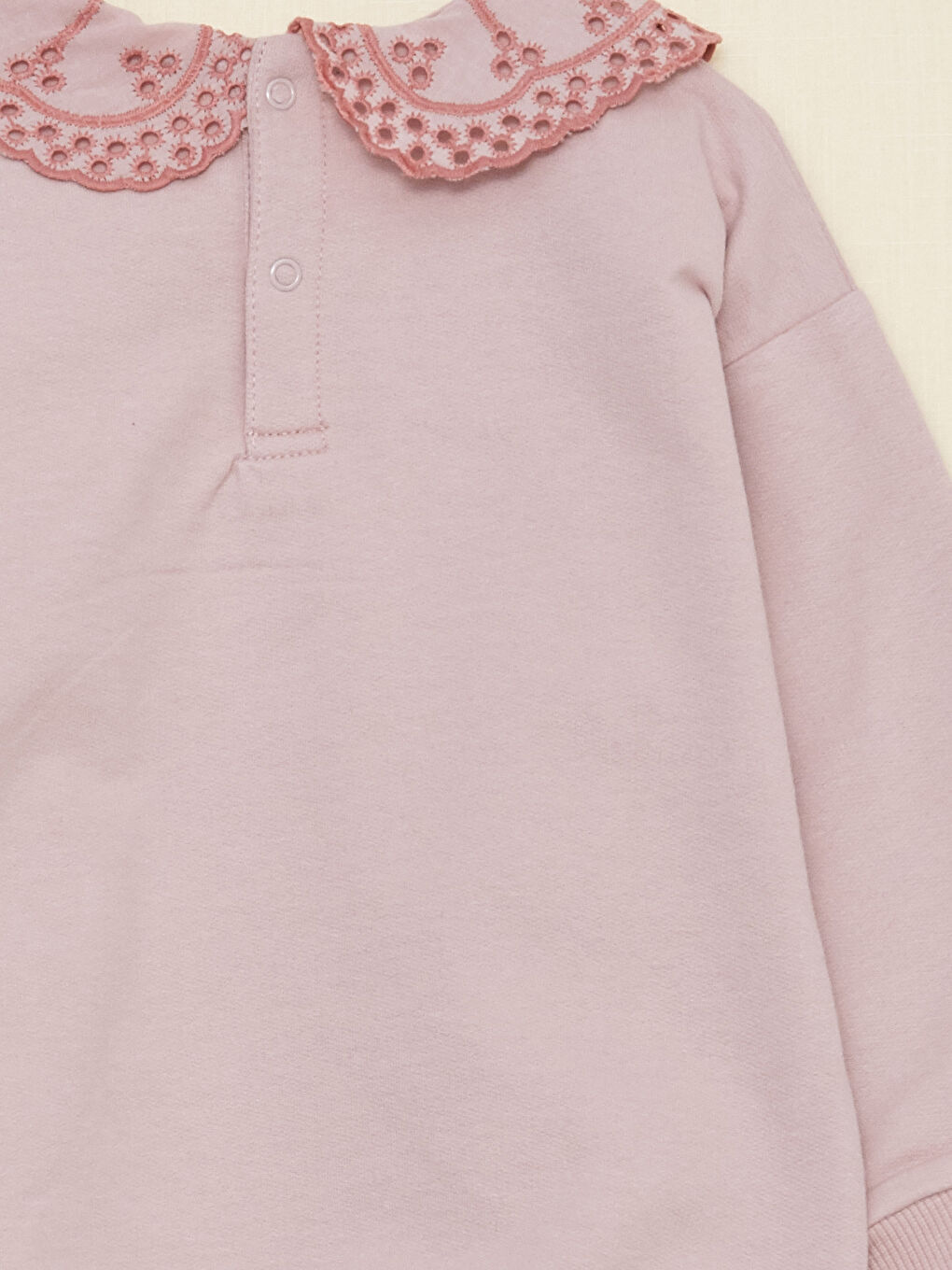 LCW baby Pembe Bebe Yaka Uzun Kollu Nakış Detaylı Kız Bebek Sweatshirt ve Tayt 2'li Takım - 3