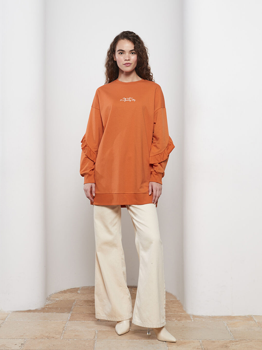 Turuncu Bisiklet Yaka Nakışlı Uzun Kollu Oversize Kadın Sweatshirt Tunik-2