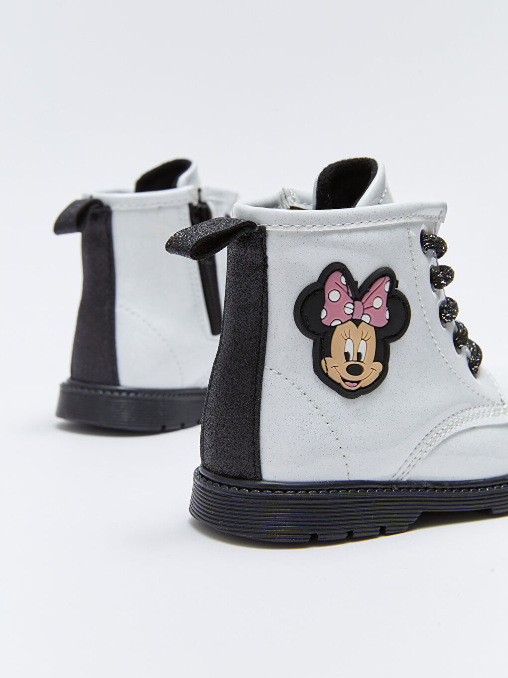 Beyaz Minnie Mouse Lisanslı Bağcıklı Kız Bebek Bot-4