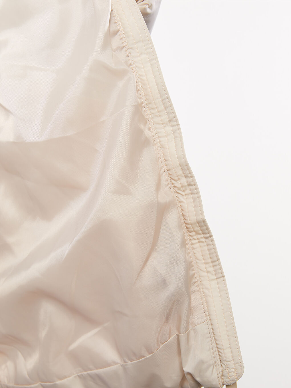 Bej Kadın Kapüşonlu Düz Şişme Mont-3