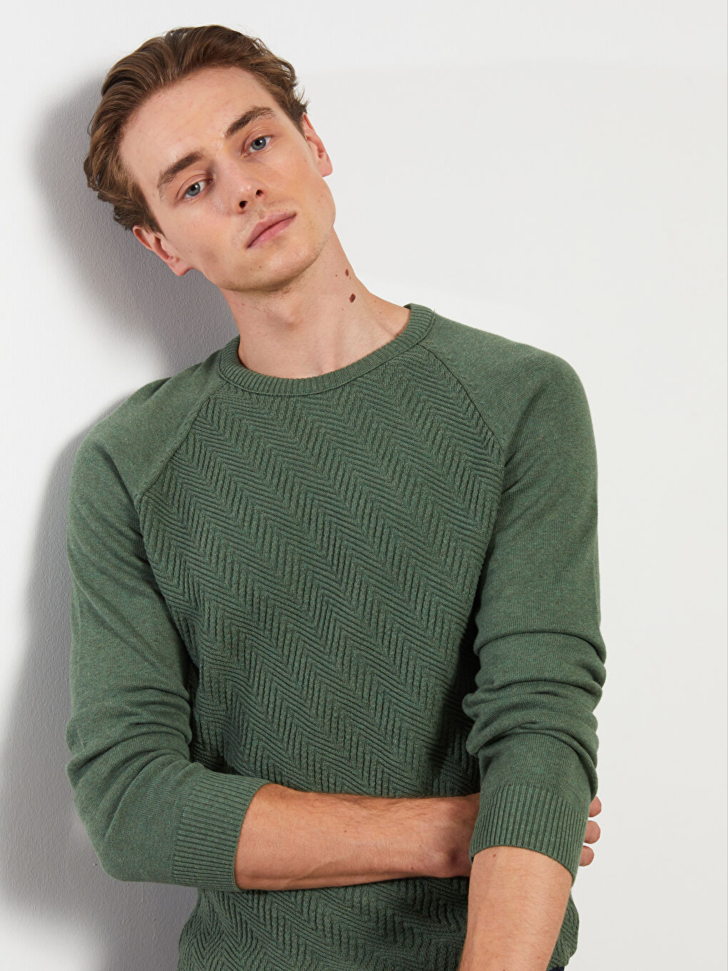 Yeşil Bisiklet Yaka Uzun Kollu Kendinden Desenli Erkek Triko Kazak-1