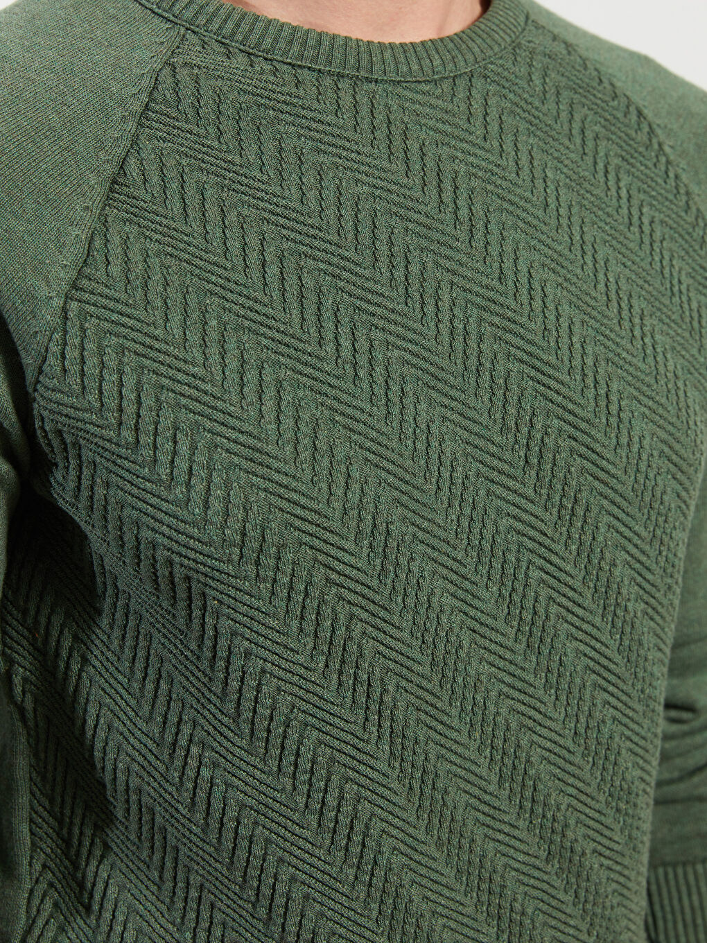 Yeşil Bisiklet Yaka Uzun Kollu Kendinden Desenli Erkek Triko Kazak-3